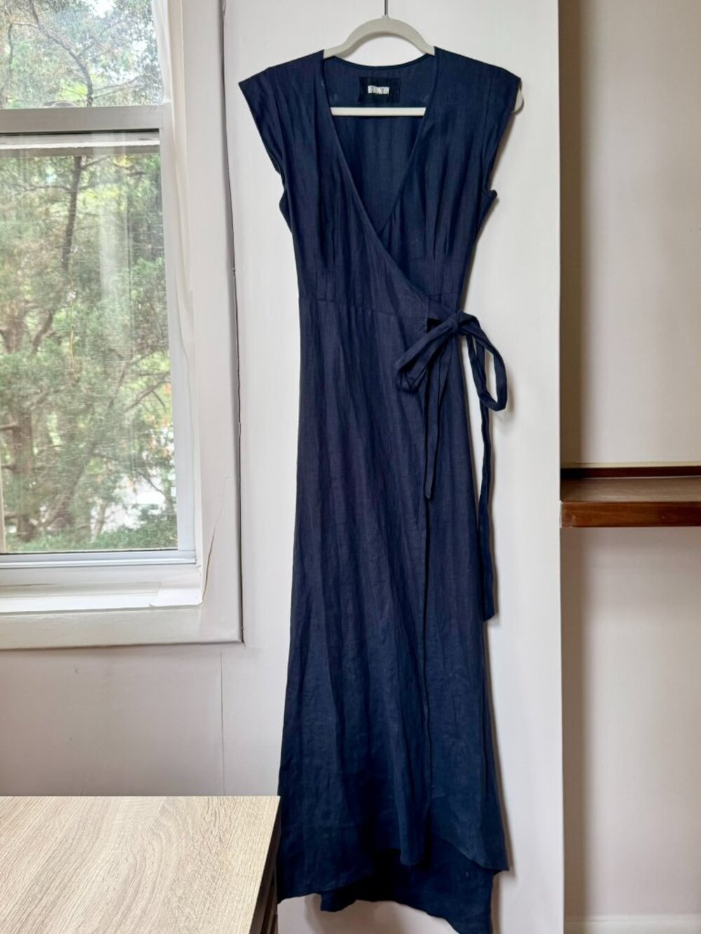 Reformation Parisa Linen Wrap Midi Dress Navy Blue Smalll - Picture 3 of 10